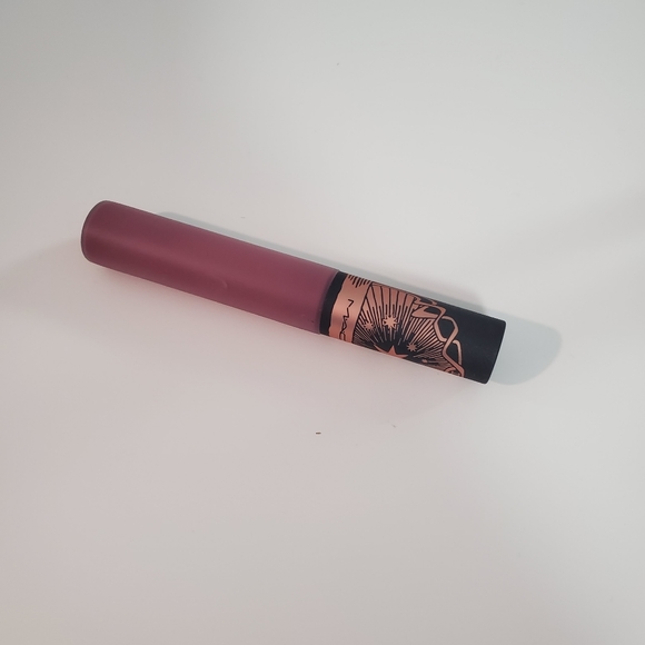 MAC x Pony Park Limited Edition Matte Lip Mousse - Beck and Call - Picture 8 of 11